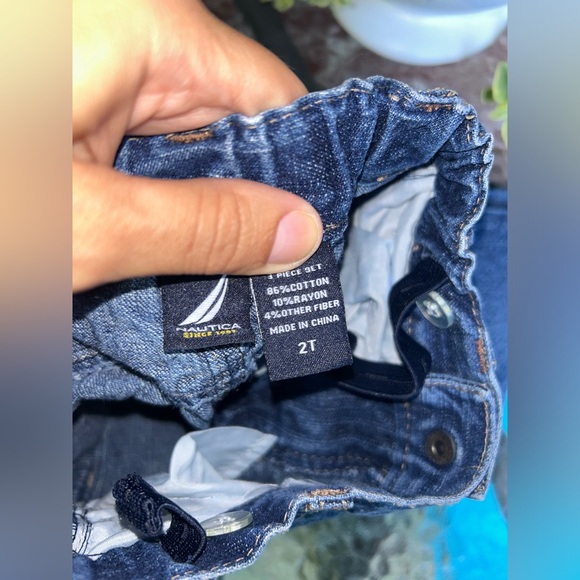 Nautica | jeans with adjustable elastic waist | size 2T - Picture 4 of 4